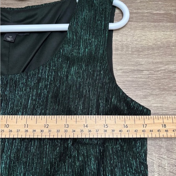 R&M Richards Green Metallic Stretch Fabric Dress Size 12 - Picture 5 of 5